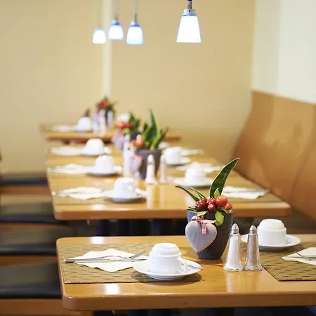 Ghotel & Living Muenchen-zentrum 3* Munich
