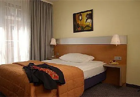 Ghotel & Living Muenchen-zentrum ホテル 3*